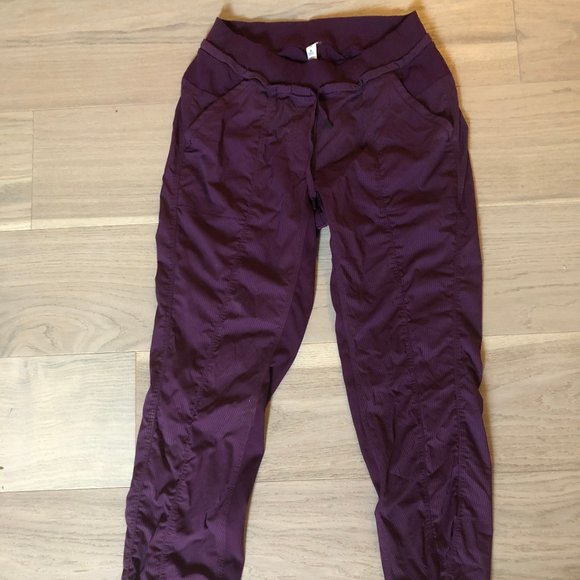 Lululemon Studio Crop Pants - Picture 1 of 5